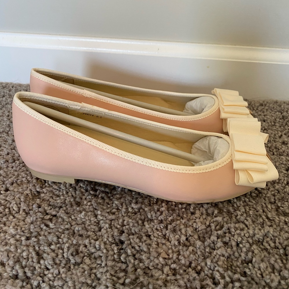 Le Bunny Bleu Flats